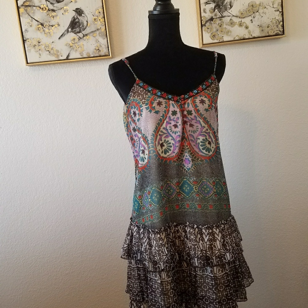 Lined multi-colored summer dress.